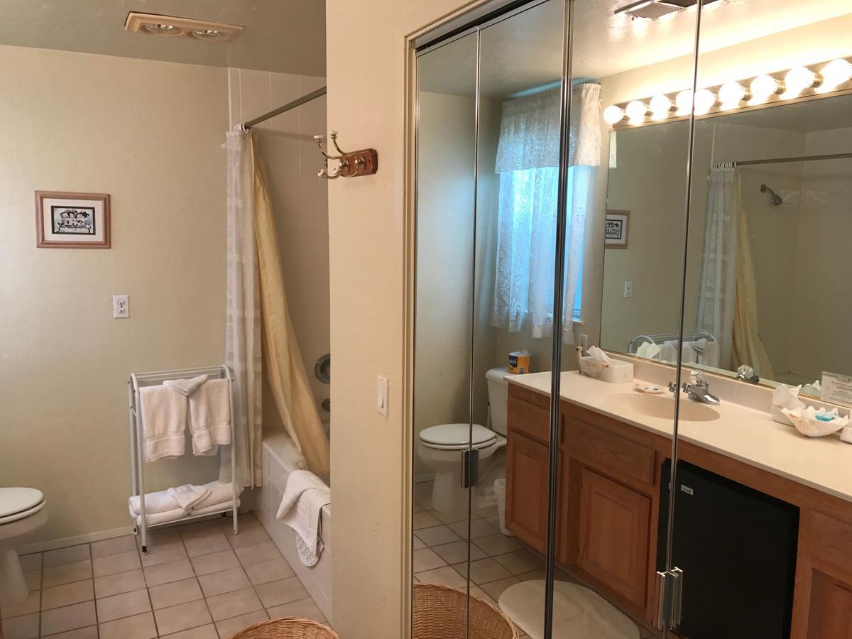 קאמבריה Captain'S Cove Inn מראה חיצוני תמונה